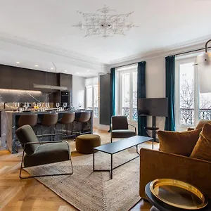 Cmg Batignolles/ Mairie Du 17ème Appartement