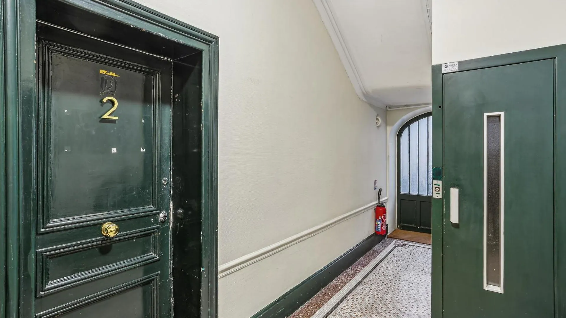 Lavie Maison Ac And Hot Tub Close Arc De Triomphe Paris France