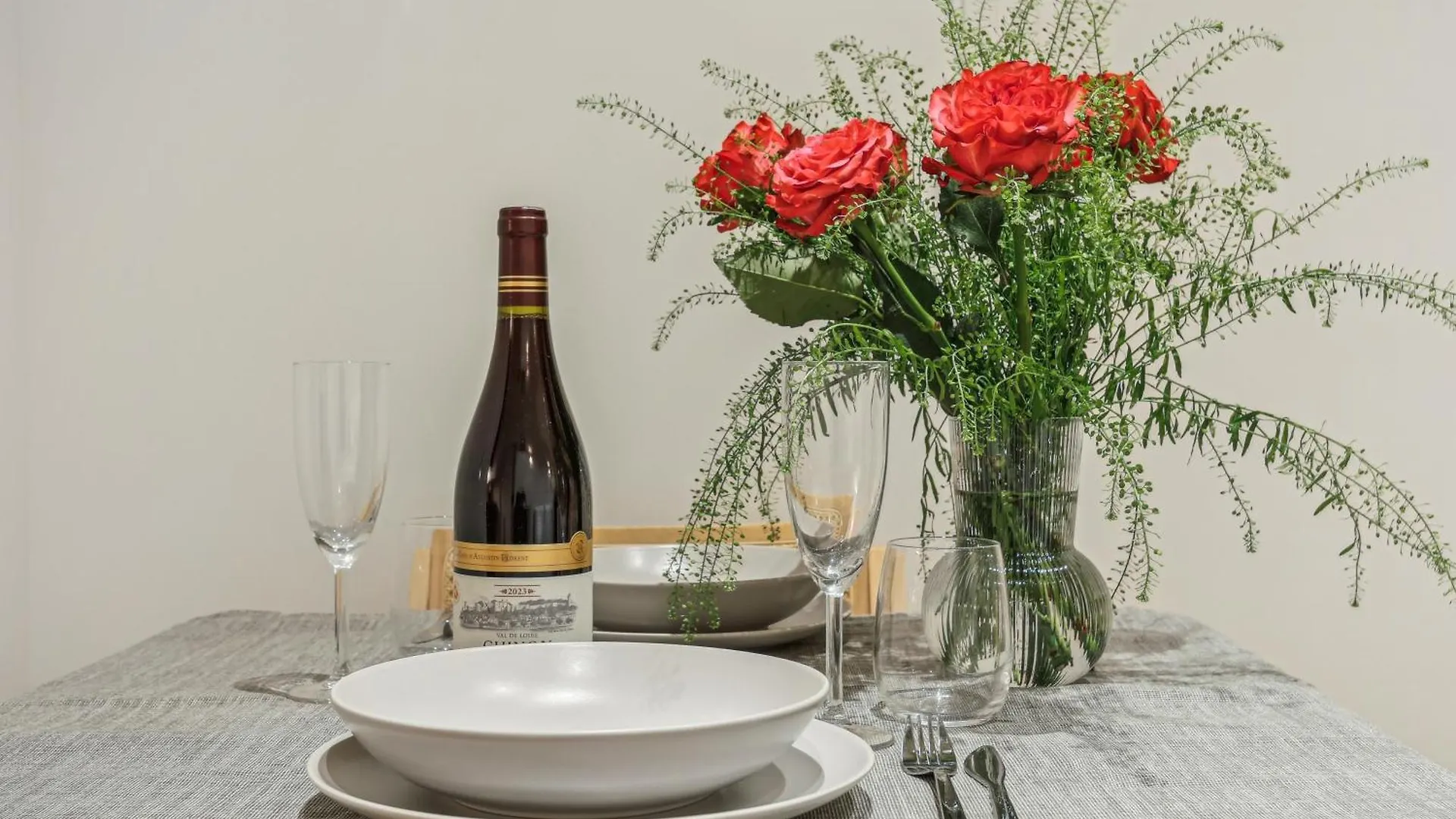 Lavie Maison Ac And Hot Tub Close Arc De Triomphe Paris Apartment